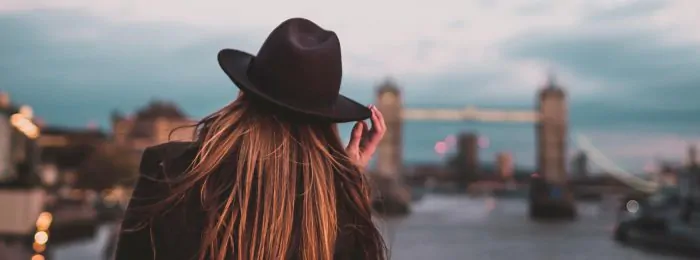 woman-wearing-hat-tower-bridge