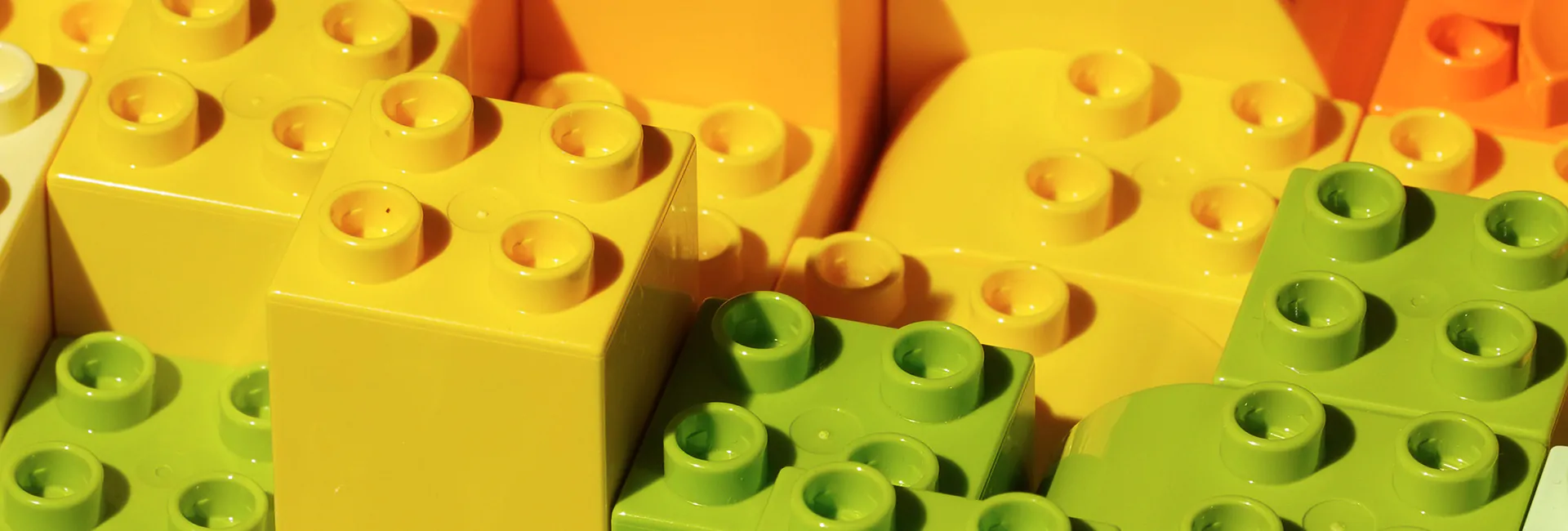 multi-colored-duplo-blocks
